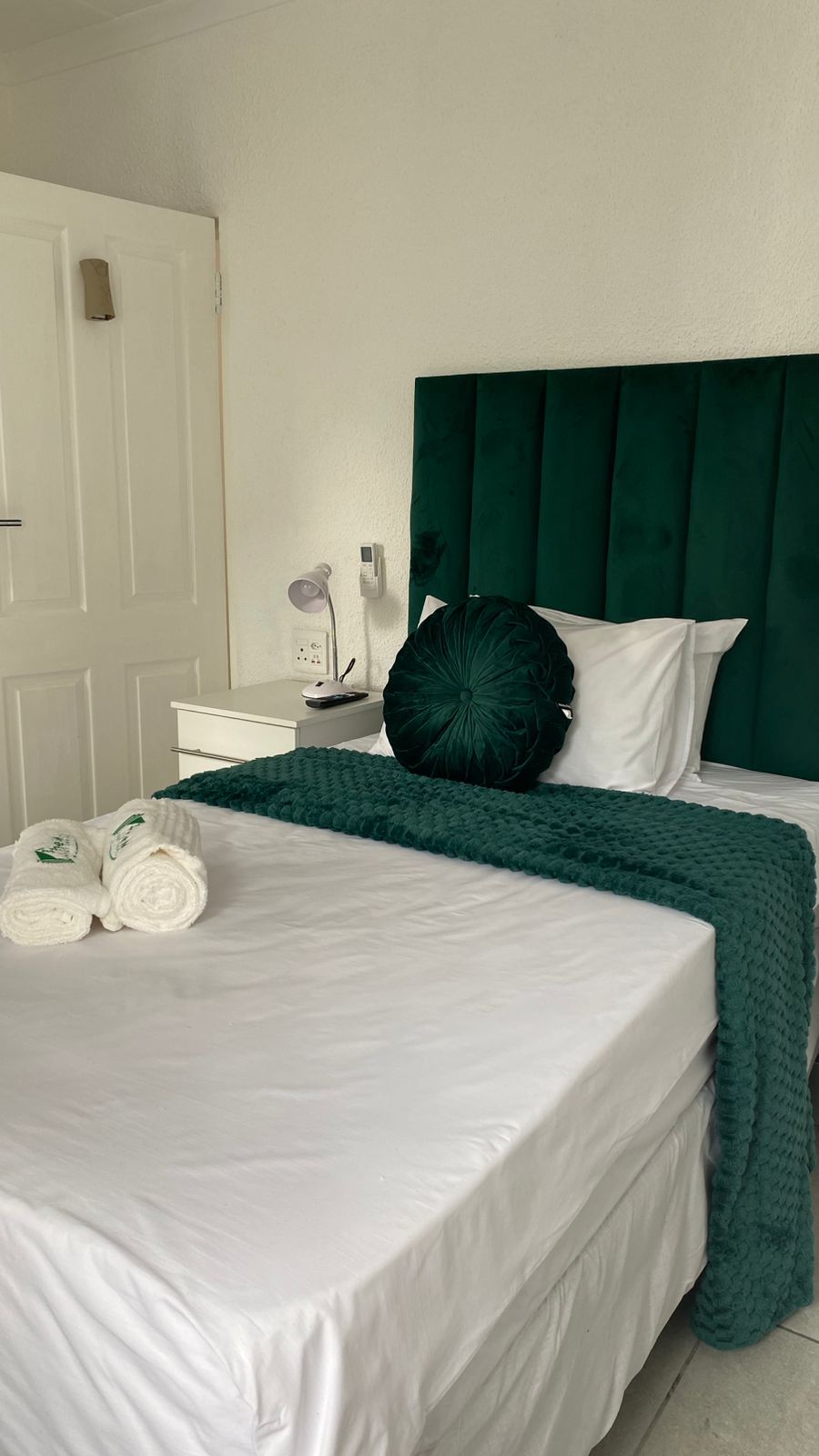 Cozy single room perfect for solo travelers